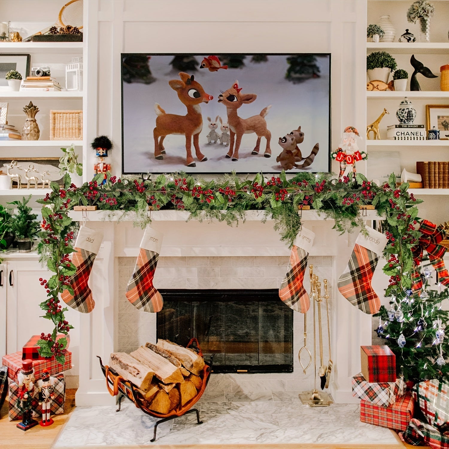 1pc Vibrant Red Berry Garland - Flexible Artificial Berry Decoration for Indoor Outdoor Home Fireplace, Winter Christmas Holiday New Year Decor, Door, Home, Garden, Outside, Office, Cafe Decor with Realistic Look and Easy Set