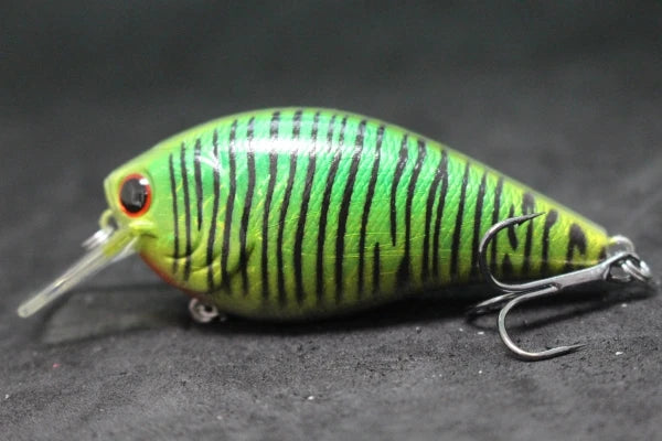 wLure Crankbait Fishing Lure 8.3cm 14.3g Square Bill Fat Body Wobbler 1 Meter Depth #4 Treble Hooks Assorted Colors C429
