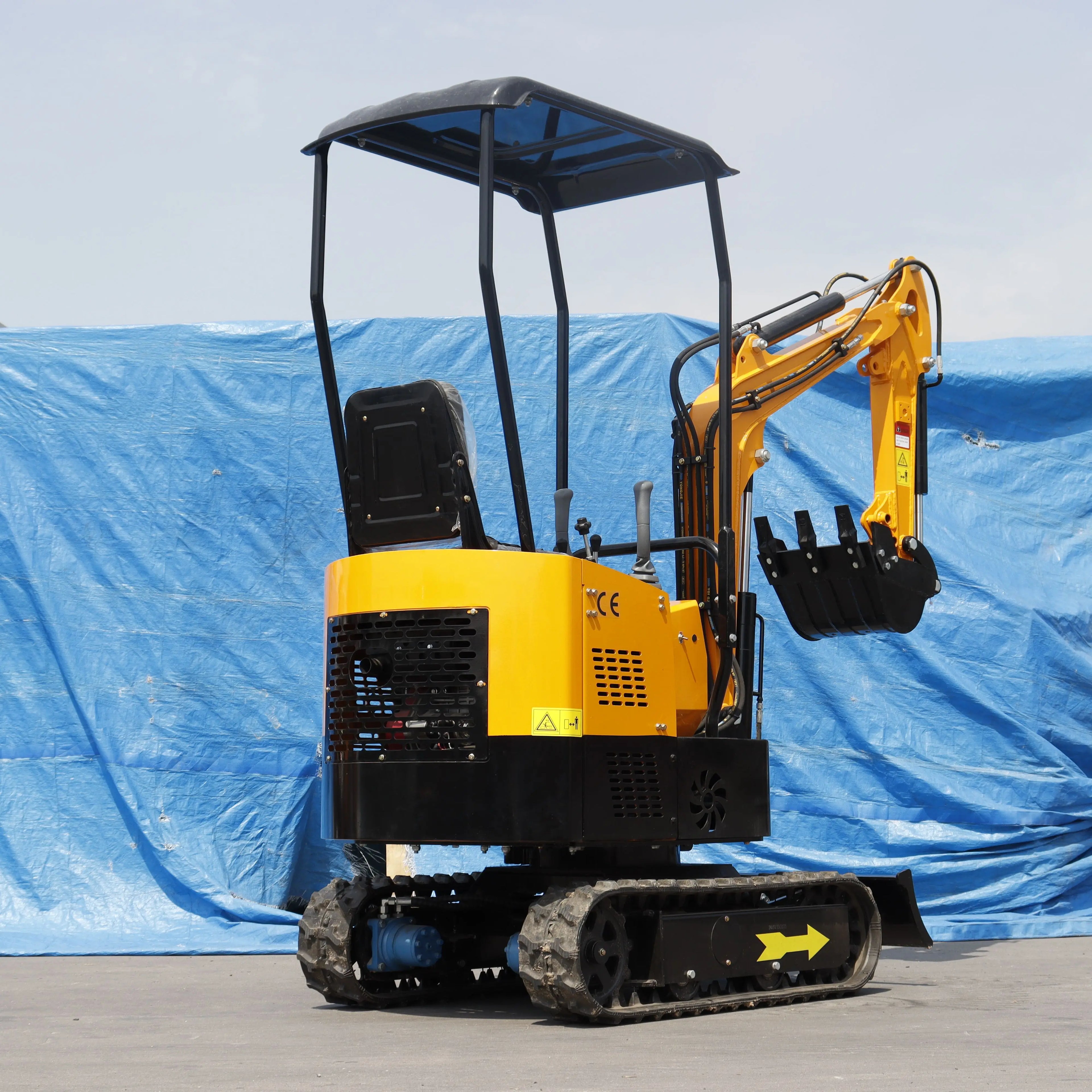 FREE SHIPPING HIGHTOP US Warehouse Stock Product Mini Excavator 1Ton  Small Excavator Fast Delivery