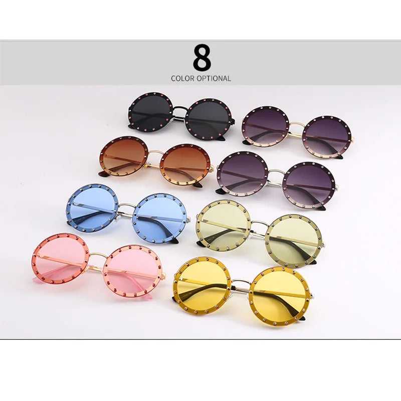 Vintage Round Sunglasses Women Luxury Rhinestone Metal Sun Glasses Ladies Classic Pink Red Retro Clear Shades Eyewear Men UV400