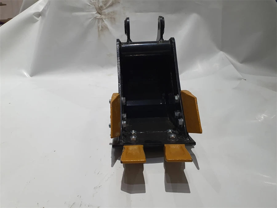 Free Shipping Mini Digger Buckets AGT 10" Bucket with Teeth