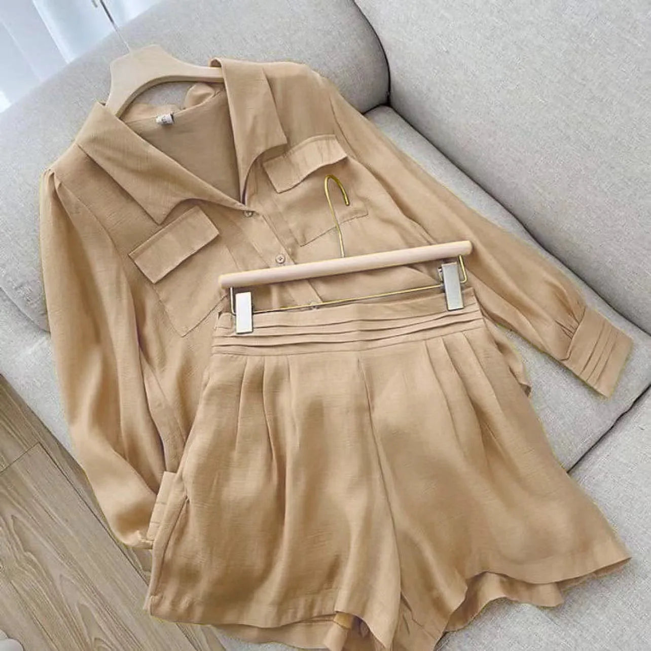 New Sports Suit Casual Fashion Loose Pocket Single-breasted Suit Top Shirt Lapel Solid Color Shorts Two-piece Set