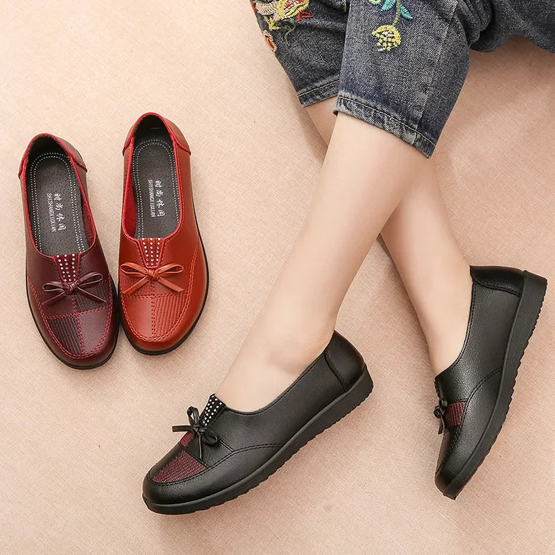 Women's Leather Shoes Women Black Single Shoes Female Slip-on Flat Loafers Classic Mom Casual Leather Shoes Zapatos De Mujer