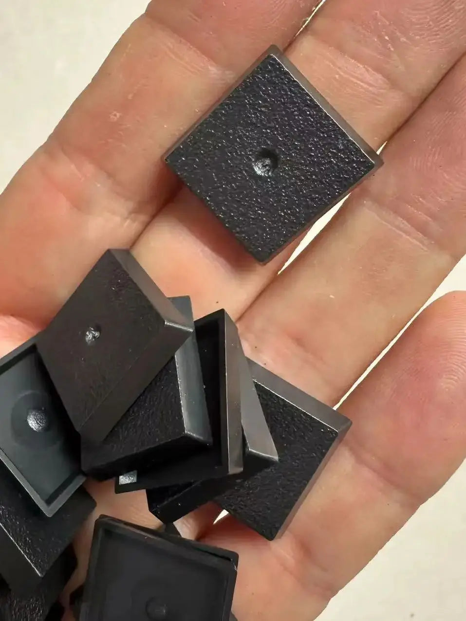 20mm Square Bases Made From Plastic for Table Games Bases for WH