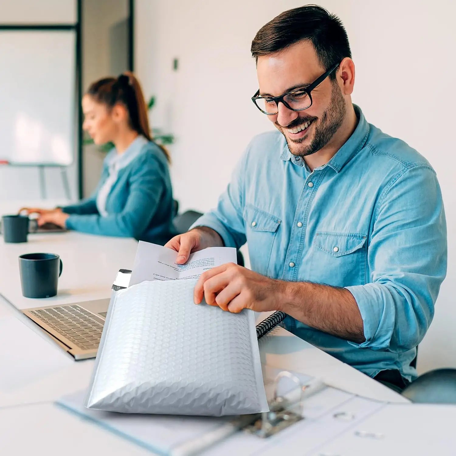 50 Pieces of Self Seal White Bubble Mailing Envelopes with Bubble Padding Designed for Shipping and Packaging Protecting