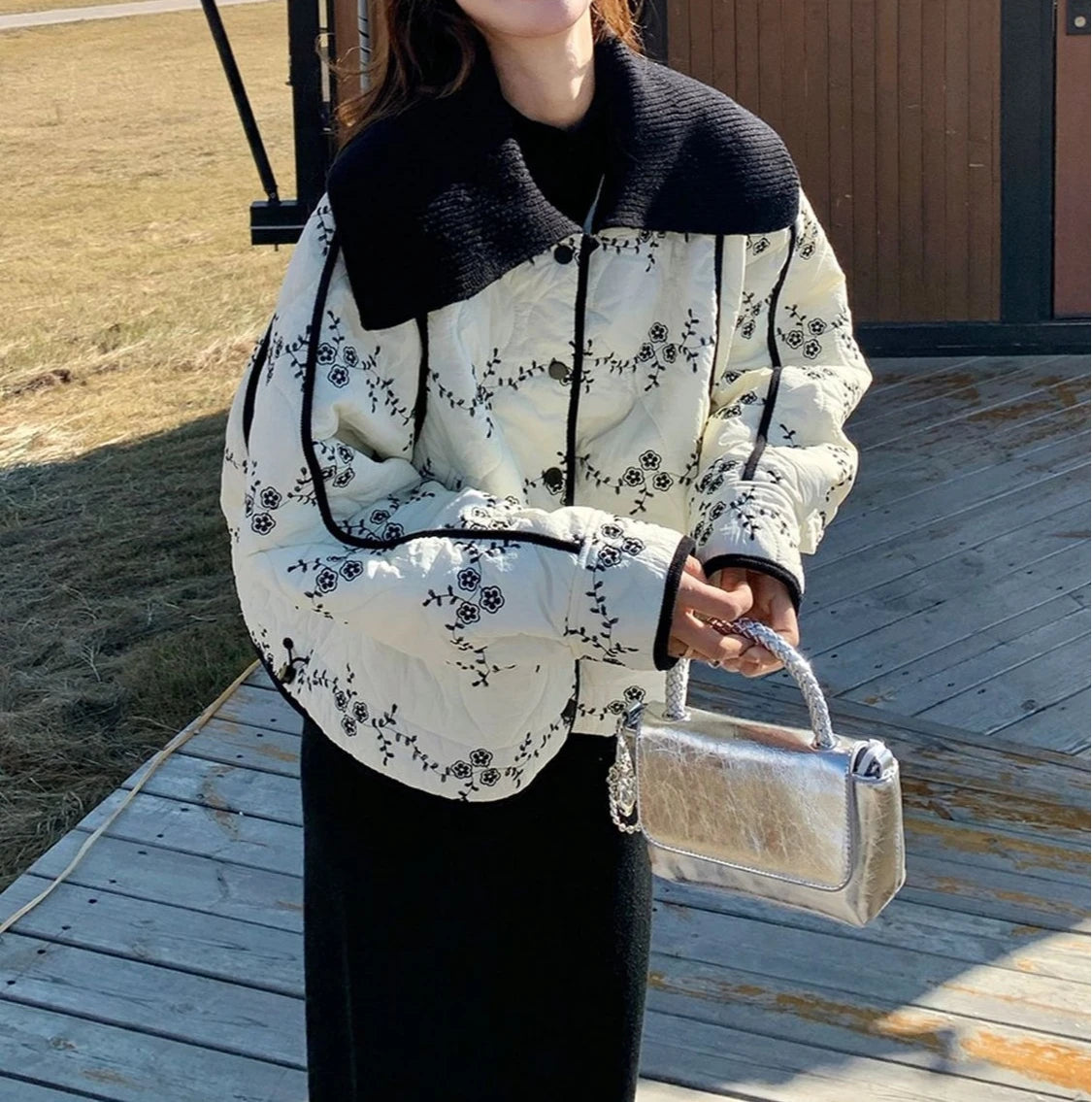 Women's Winter Clothing with Fashionable and Casual Temperament, High-end Warm and Age Reducing Cotton Clothing