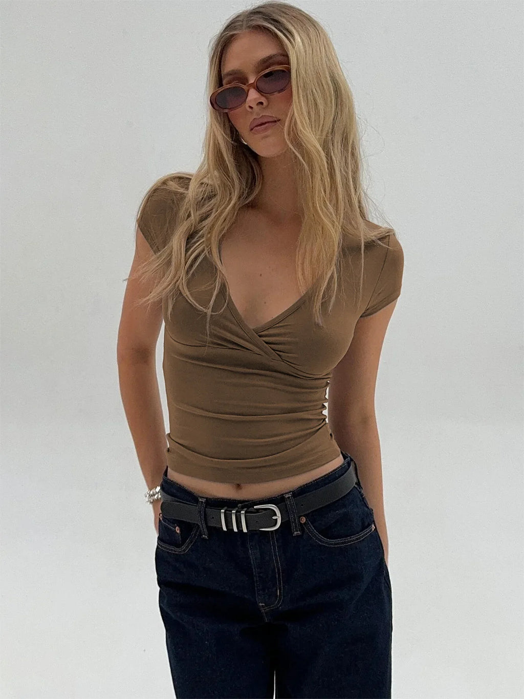 2025 Summer Women T-shirts V-neck Slim Fit Short Sleeve Solid Color Casual Top Ladies Clothing Female Fashion Trendy Pro Choice