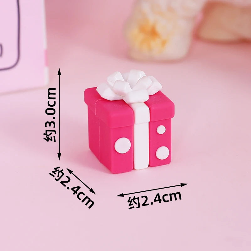 Valentine's Day Casual Wear Boys Girls Cake Decoration Cartoon Personality Couple Confession Doll for Birthday Cake Toppers