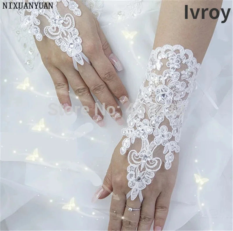 Elegant Beaded Lace Satin Short Bridal Gloves 2025 Fingerless Wedding Gloves White Ivory Wedding Accessories Veu De Noiva