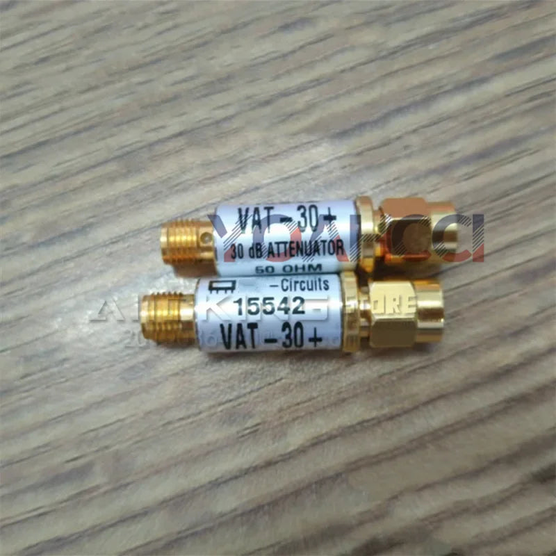 IVA-10+ / IVA-20+ / IVA-30+ (1-5 pezzi) Spedizione gratuita Attenuatore fisso, originale in magazzino