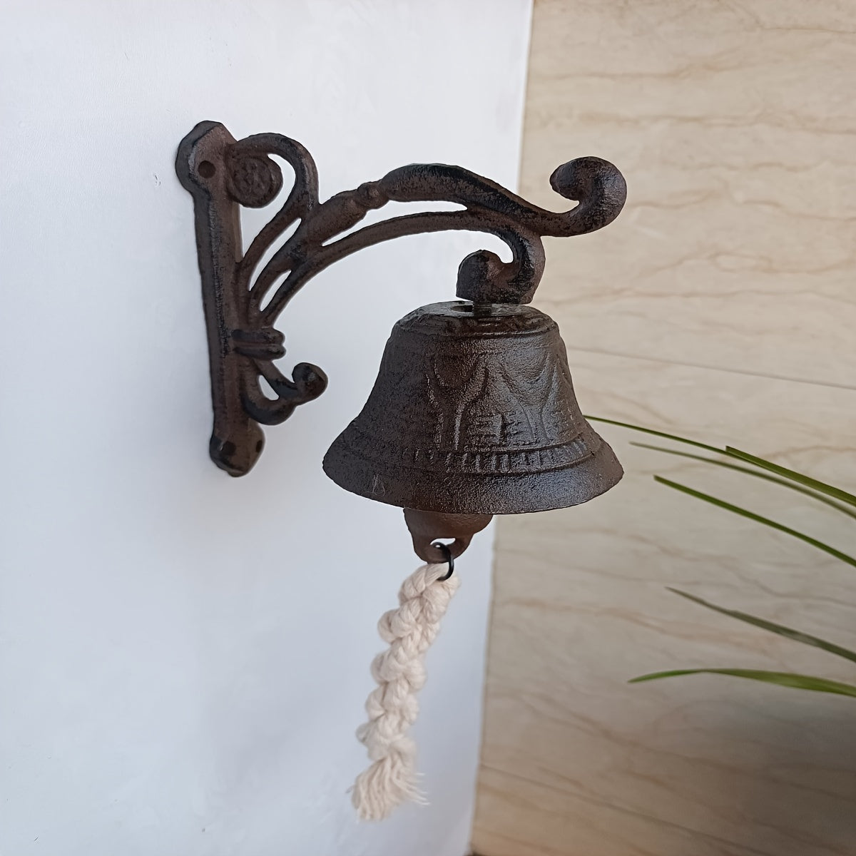 1pc Vintage American Country Style Iron Door Bell - Rustic Wall Mounted Decorative Bell for Home, Garden, Yard - Classic Design, Durable, Easy to Install